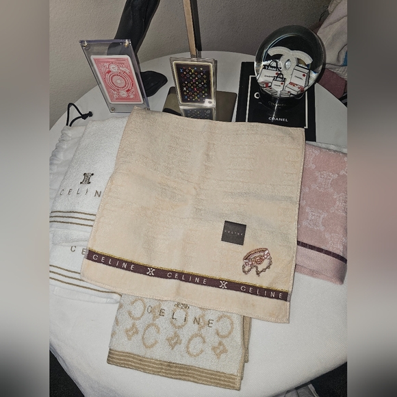 Celine 5pc Face/Hand Towel Bundle! - Picture 4 of 12